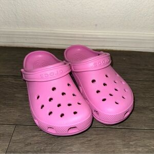 CROCS Women's Clogs - Bright Pink